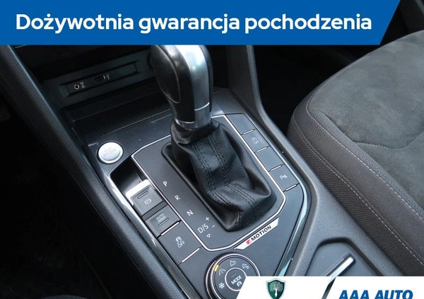 Volkswagen Tiguan cena 95000 przebieg: 115242, rok produkcji 2017 z Skała małe 326